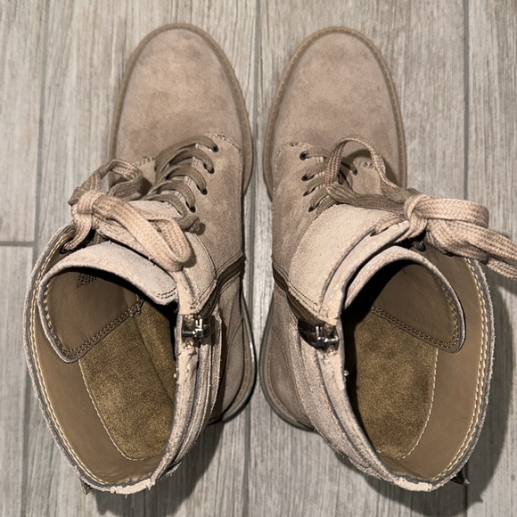 Vince Camuto Fawdry Combat Boot Wild Mushroom Size 7 NWOT - Picture 8 of 14